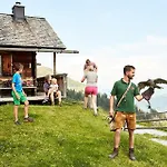 Dağ evi Hochalmbahnen 1-04, Alpenkrokus, Nahe Gondel, Hunde Willkommen
