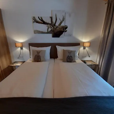 Hochalmbahnen 1-04, Maislaufeldweg 1d Chalet *