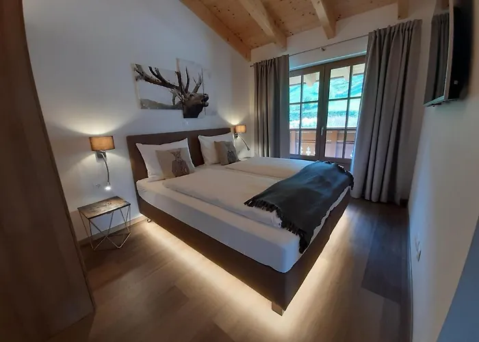 Hochalmbahnen Chalets 1-04, Alpenkrokus, Nahe Gondel, Hunde Willkommen * Rauris